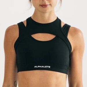 Alphalete Surface Keyhole Bra